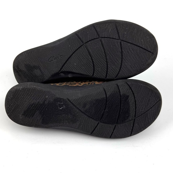 Women Clark’s Cloudstepper Leopard Print Flat Loafer Slip on 5 - Picture 7 of 8